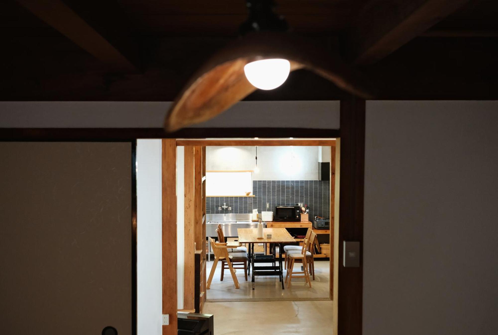 猫と図書館のある宿 草地家 Kusachike Minamiawaji Exterior foto